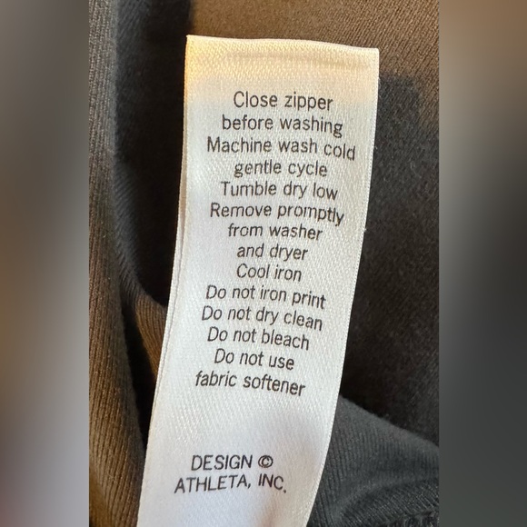 Athleta Black Relay Skort - Size ST - Picture 7 of 7